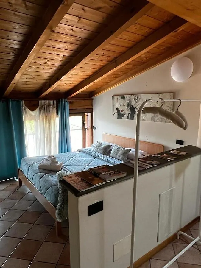 Casa Cinema Apartment Bergamo 0*,  Italy